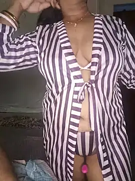 Hot muskaan online show from July 28, 2026, 6:20 pm