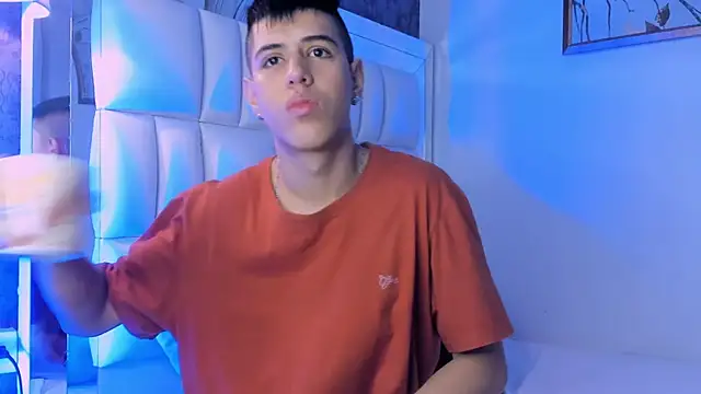 Snapshot of Angel_Khouri chatting on January 30, 2025, 8:42 pm Angel Khouri online show from January 30, 2025, 8:42 pm