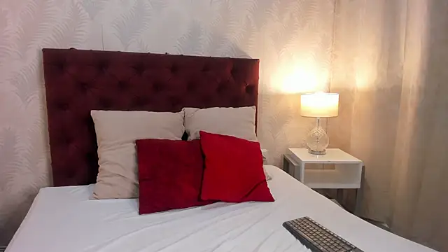 Snapshot of Angel_Khouri chatting on February 5, 2025, 8:04 pm Angel Khouri online show from February 5, 2025, 8:04 pm