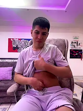 Snapshot of Angel_Khouri chatting on September 12, 2025, 3:39 am Angel Khouri online show from September 12, 2025, 3:39 am