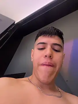 Snapshot of Angel_Khouri chatting on October 25, 2025, 4:09 am Angel Khouri online show from October 25, 2025, 4:09 am