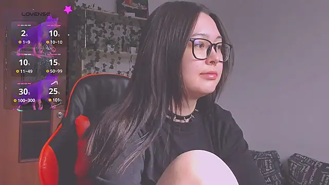 kittenrisha online show from March 22, 2025, 6:33 am