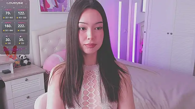 kittenrisha online show from February 15, 2026, 4:42 am