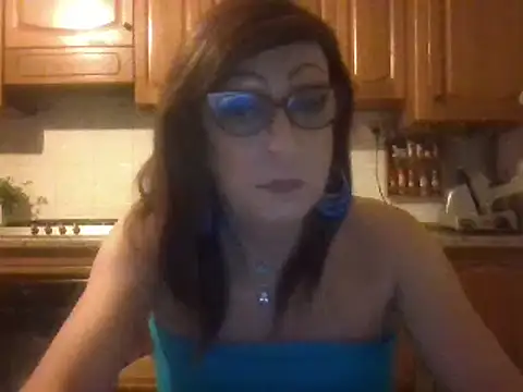 Tiabet online show from December 4, 2025, 10:07 pm