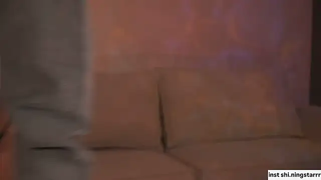 alittlestarrr online show from February 5, 2025, 12:53 am