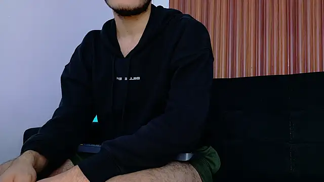 Snapshot of 1Tommy9 chatting on March 12, 2025, 12:15 pm 1Tommy9 online show from March 12, 2025, 12:15 pm