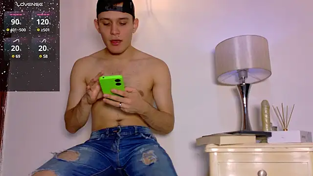 Snapshot of 1Tommy9 chatting on March 14, 2025, 10:05 pm 1Tommy9 online show from March 14, 2025, 10:05 pm