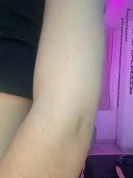 Sara Davina online show from February 4, 2025, 7:40 am