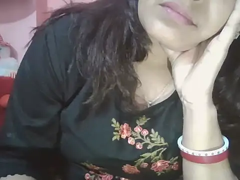 Hot-shanvi online show from November 28, 2025, 5:21 am