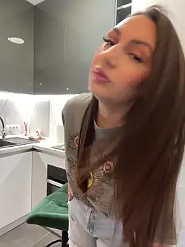 claraxjoyy online show from March 12, 2025, 4:51 am