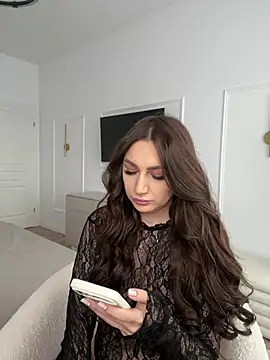 claraxjoyy online show from March 26, 2026, 5:35 am