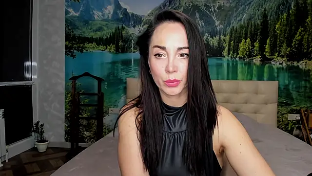 Snapshot of Monica_Weiss chatting on March 19, 2025, 6:01 pm Monica Weiss online show from March 19, 2025, 6:01 pm