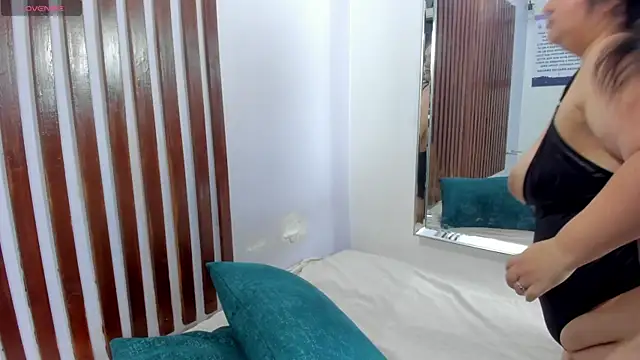 KRYSSTARITTER4 online show from February 24, 2025, 3:53 pm