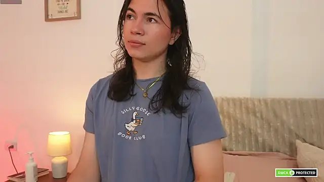 cute erelis  online show from June 20, 2026, 11:29 pm