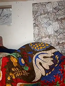 Enna Zarza  online show from September 14, 2025, 6:01 am