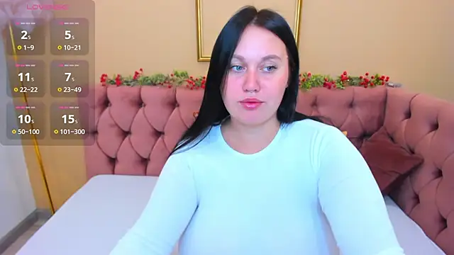 GloriaBates online show from December 3, 2025, 12:51 am