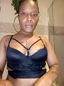 Snapshot of Thando04 chatting on January 16, 2025, 4:50 pm Thando04 online show from January 16, 2025, 4:50 pm