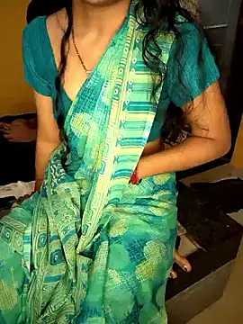 lovelygirl4567 online show from September 19, 2025, 3:02 pm