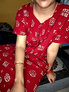 lovelygirl4567 online show from September 27, 2025, 4:56 pm