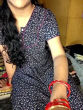 lovelygirl4567 online show from September 30, 2025, 7:24 am