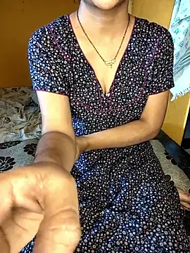 lovelygirl4567 online show from October 8, 2025, 3:26 am