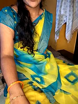 lovelygirl4567 online show from October 13, 2025, 6:02 am