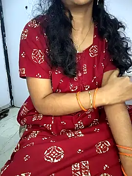 lovelygirl4567 online show from November 3, 2025, 3:13 pm