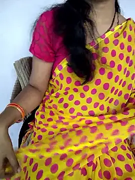 lovelygirl4567 online show from March 18, 2026, 5:54 am