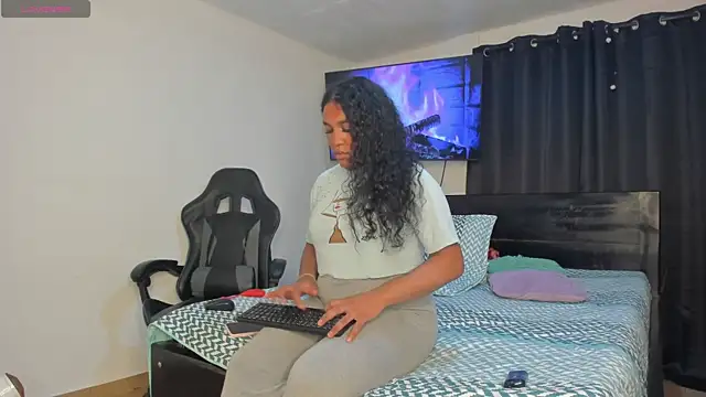 madisonbrunette online show from October 14, 2025, 3:51 am