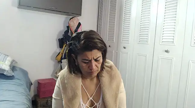 CamilaLix online show from January 31, 2025, 5:09 am