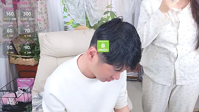 xiaotiantian-76 online show from May 5, 2026, 12:57 pm