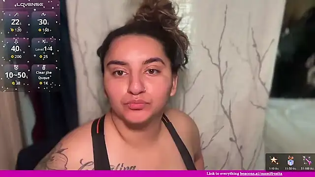 mamifresita online show from May 1, 2026, 9:19 pm