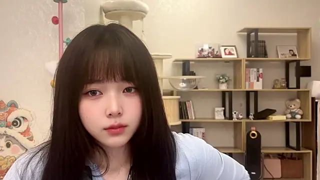 Chenjing0 online show from November 3, 2025, 3:08 am