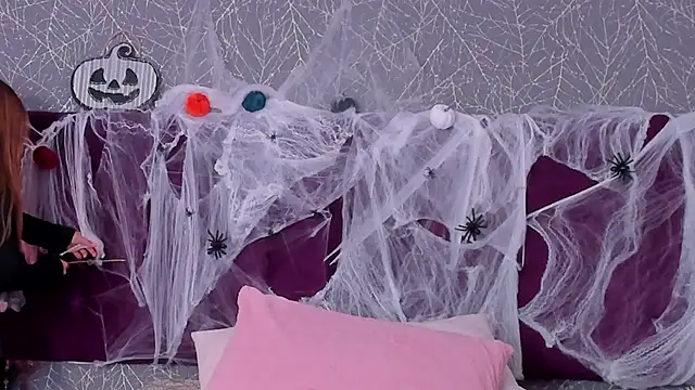 LiaCathaleya online show from October 10, 2025, 8:30 pm