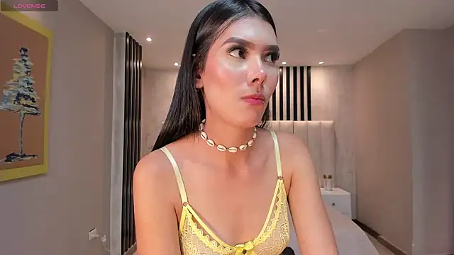 NiaSalvatore online show from February 27, 2025, 10:31 pm