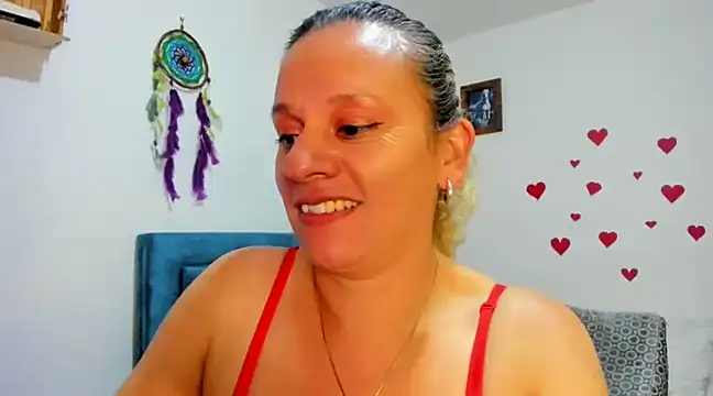 sofi saliva2511 online show from February 17, 2025, 8:26 pm