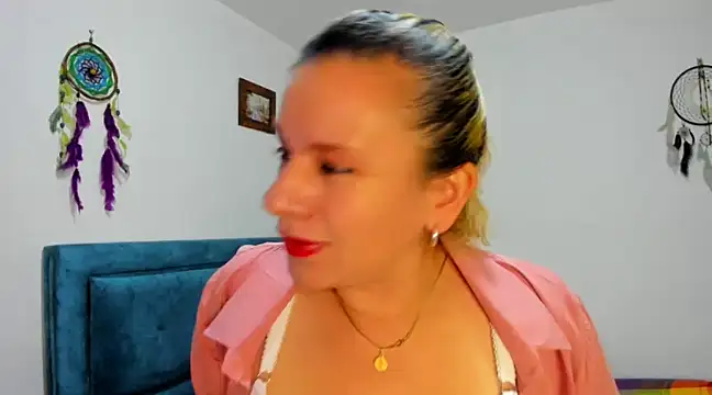 sofi saliva2511 online show from February 26, 2025, 5:17 pm