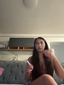 miaceleste online show from February 11, 2026, 11:21 pm