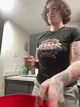 ParkerGYATT online show from April 1, 2026, 10:29 pm