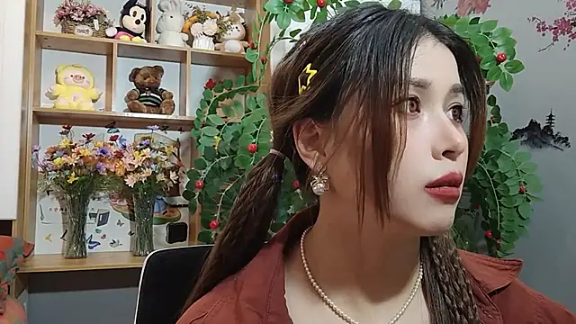 Snapshot of Lucky-xiuxiu chatting on February 17, 2025, 1:58 am Lucky-xiuxiu online show from February 17, 2025, 1:58 am