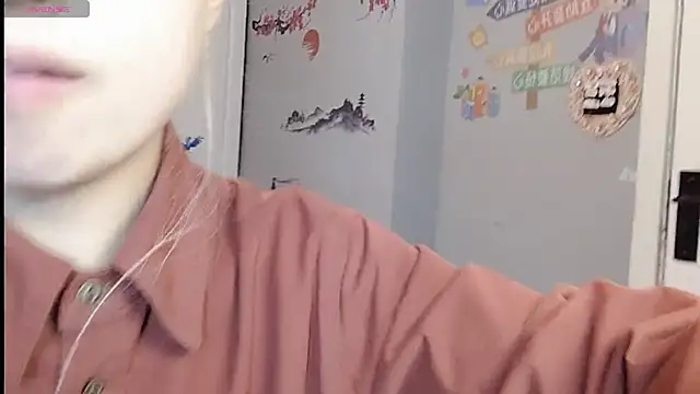 Snapshot of Lucky-xiuxiu chatting on February 25, 2025, 10:04 am Lucky-xiuxiu online show from February 25, 2025, 10:04 am