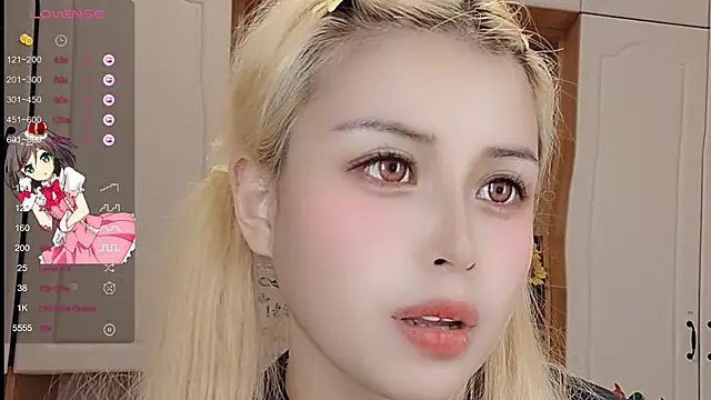 Snapshot of Lucky-xiuxiu chatting on March 12, 2025, 3:57 am Lucky-xiuxiu online show from March 12, 2025, 3:57 am