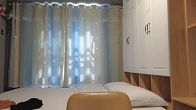 Snapshot of Lucky-xiuxiu chatting on March 20, 2025, 3:13 am Lucky-xiuxiu online show from March 20, 2025, 3:13 am