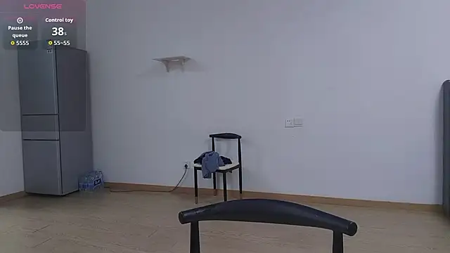 Snapshot of Lucky-xiuxiu chatting on September 12, 2025, 2:17 pm Lucky-xiuxiu online show from September 12, 2025, 2:17 pm