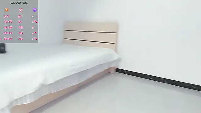 Snapshot of Lucky-xiuxiu chatting on October 31, 2025, 2:18 pm Lucky-xiuxiu online show from October 31, 2025, 2:18 pm