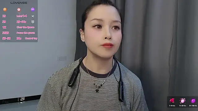 Snapshot of Lucky-xiuxiu chatting on November 19, 2025, 2:50 pm Lucky-xiuxiu online show from November 19, 2025, 2:50 pm