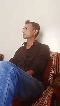 Abony femboy online show from November 30, 2025, 7:34 am