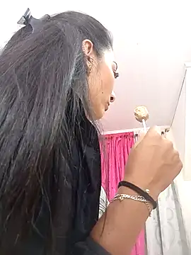 BELLA--26 online show from February 2, 2025, 6:10 pm