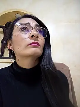 BELLA--26 online show from February 6, 2025, 11:15 pm