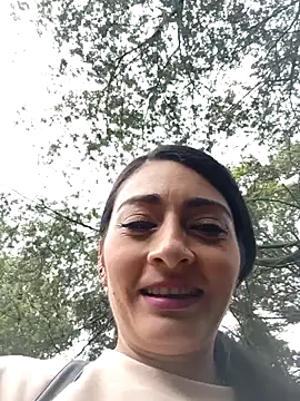 BELLA--26 online show from February 9, 2025, 2:50 pm